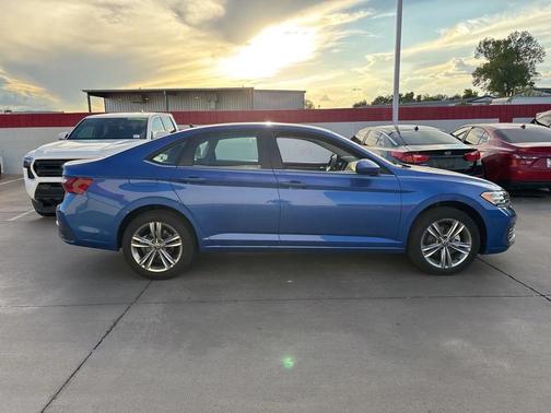 2024 Volkswagen Jetta 1.5T SE