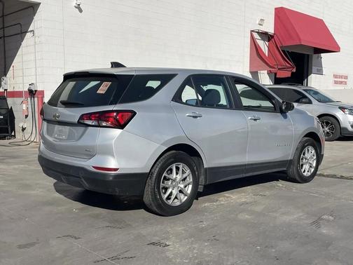 2022 Chevrolet Equinox LS