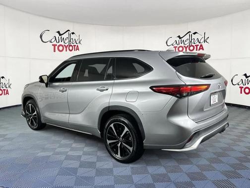 2022 Toyota Highlander XSE
