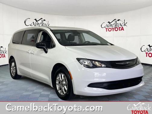 2024 Chrysler Voyager LX