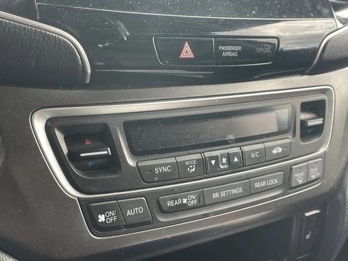 2022 Honda Pilot 2WD Special Edition