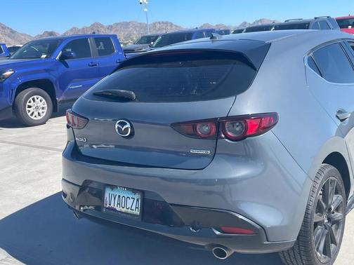 2021 Mazda Mazda3 FWD w/Premium Package