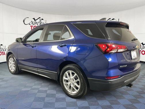 Blue Glow Metallic 2023 Chevrolet Equinox 1LT