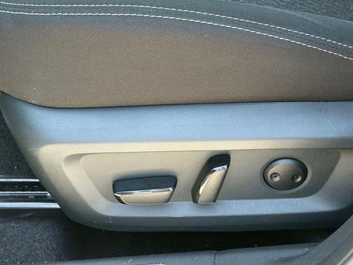 Brilliant Silver 2025 Nissan Rogue SV