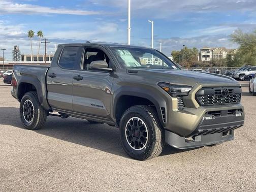 2026 Toyota Tacoma Hybrid TRD Off Road