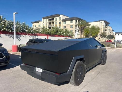 2025 Tesla Cybertruck All-Wheel Drive