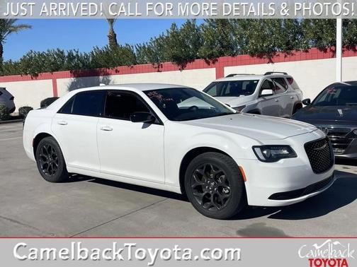 2021 Chrysler 300 Touring