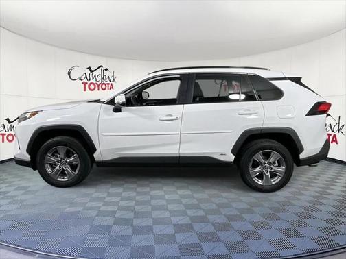 2022 Toyota RAV4 Hybrid XLE