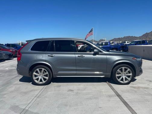 2017 Volvo XC90 T6 Inscription