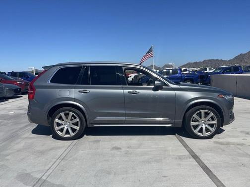 2017 Volvo XC90 T6 Inscription