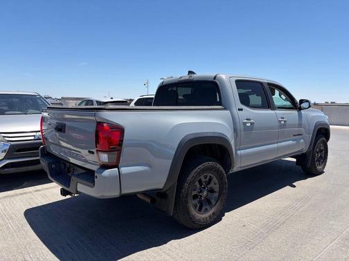 Cement 2021 Toyota Tacoma SR5