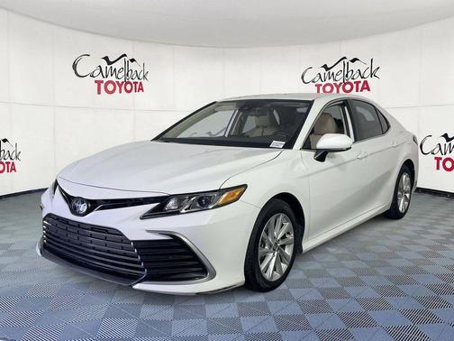 2024 Toyota Camry LE
