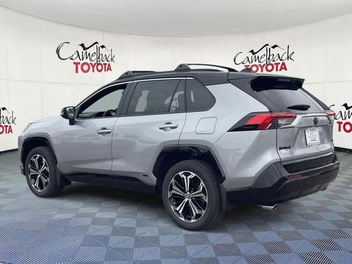 2025 Toyota RAV4 Hybrid SE