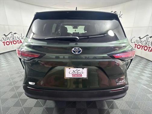 2021 Toyota Sienna XLE 7 Passenger