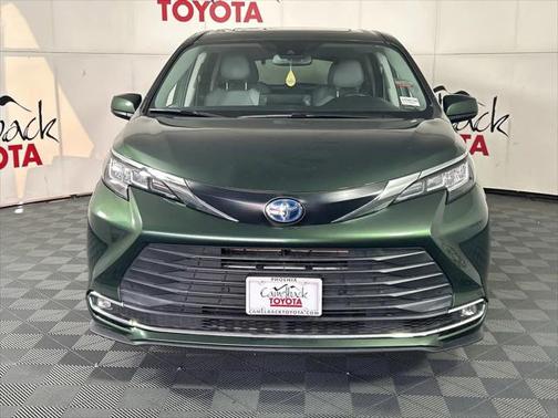 2021 Toyota Sienna XLE 7 Passenger