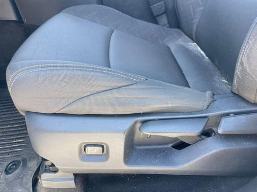 Ice Cap 2024 Toyota Tacoma SR5