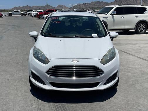 Blue Candy Metallic Tinted Clearcoat 2015 Ford Fiesta SE