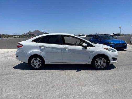 Blue Candy Metallic Tinted Clearcoat 2015 Ford Fiesta SE
