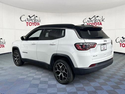 Bright White Clearcoat 2025 Jeep Compass Limited