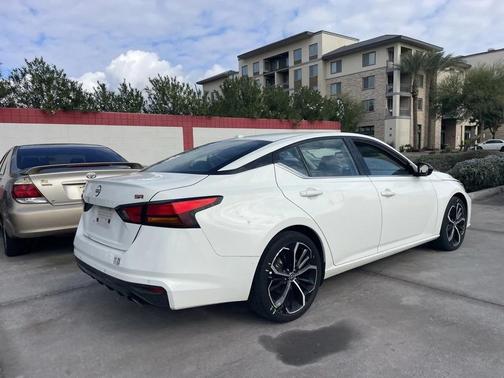 2024 Nissan Altima SR FWD
