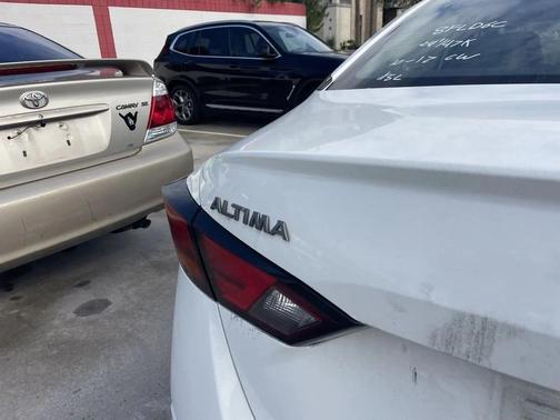 2024 Nissan Altima SR FWD