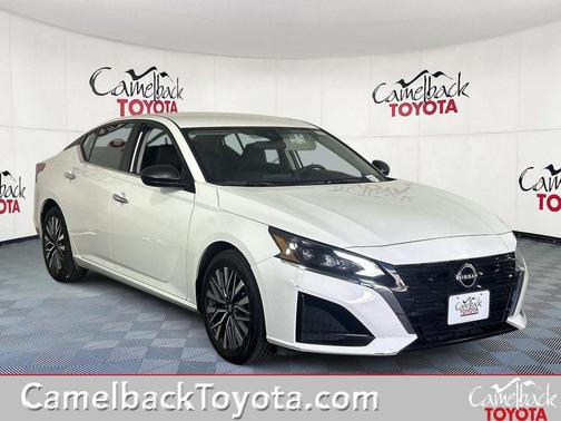 Glacier White 2025 Nissan Altima 2.5 SV