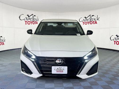 Glacier White 2025 Nissan Altima 2.5 SV