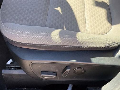 Agate Black 2020 Ford Escape SE