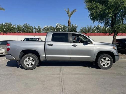 2020 Toyota Tundra SR5