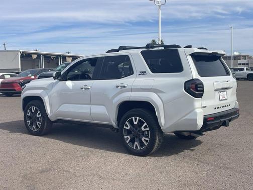 Wind Chill Pearl 2026 Toyota 4Runner TRD Sport Premium