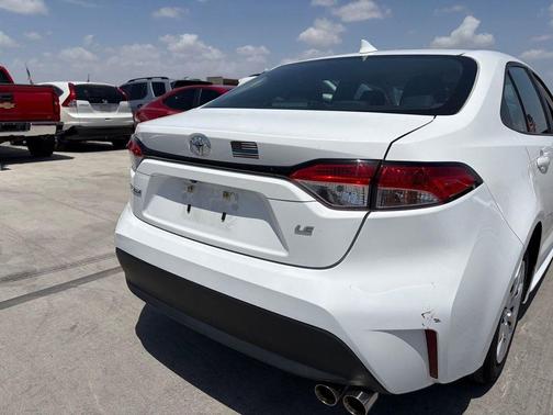 Ice Cap 2024 Toyota Corolla LE