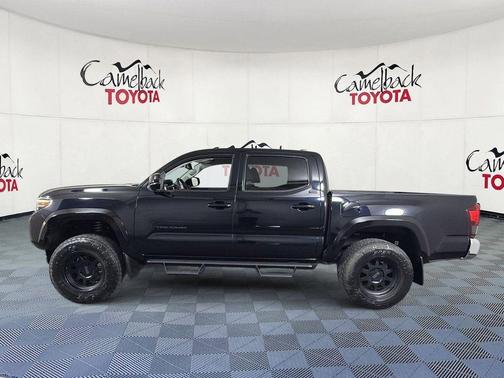 Midnight Black Metallic 2022 Toyota Tacoma SR5