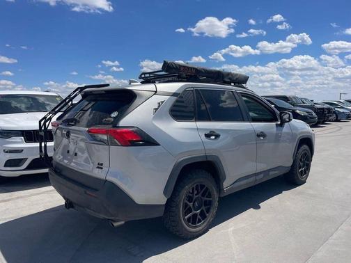 Silver Sky Metallic 2021 Toyota RAV4 LE