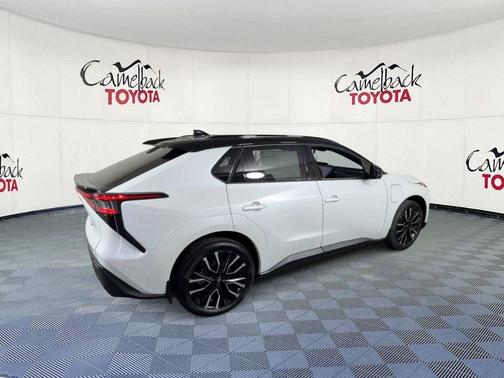 Wind Chill Pearl 2026 Toyota bZ Limited