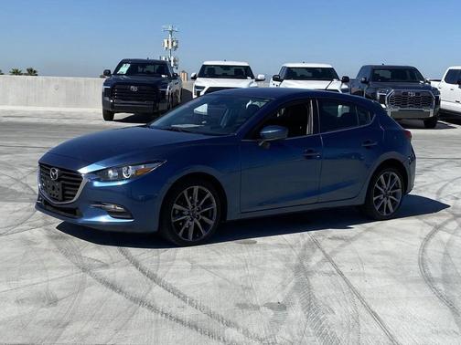 2018 Mazda Mazda3 Touring