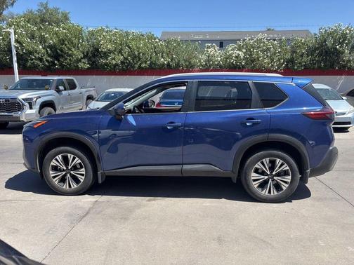 Caspian Blue 2022 Nissan Rogue SV