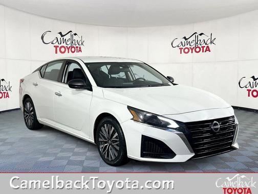 Glacier White 2025 Nissan Altima 2.5 SV