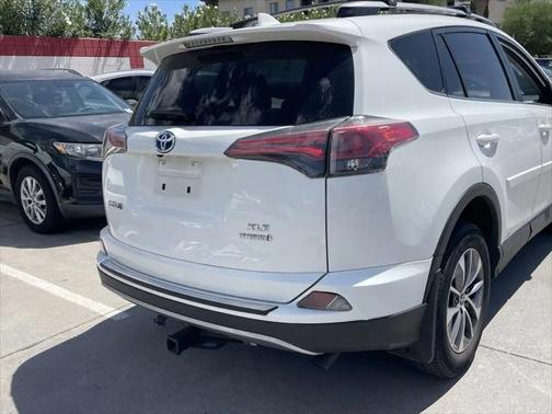 2017 Toyota RAV4 Hybrid XLE