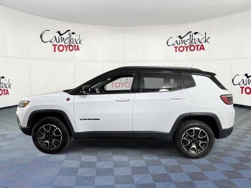 Bright White 2025 Jeep Compass Trailhawk
