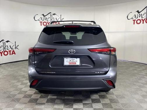 2025 Toyota Highlander XLE