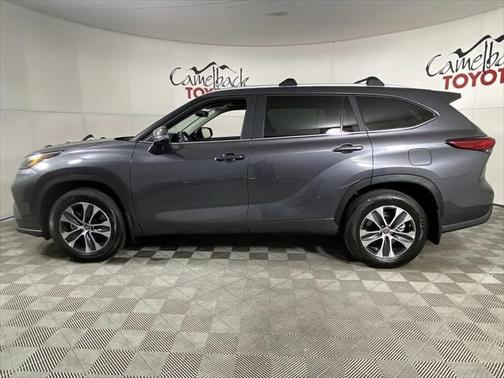 2025 Toyota Highlander XLE