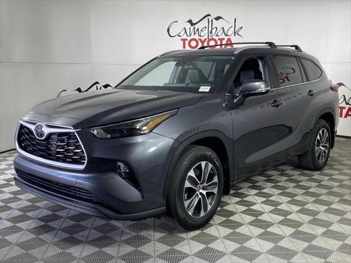 2025 Toyota Highlander XLE