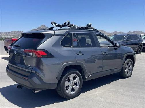 2022 Toyota RAV4 Hybrid LE