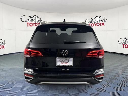 2024 Volkswagen Taos 1.5T SE