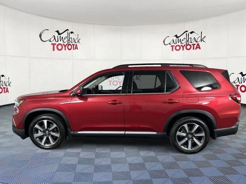 Radiant Red II 2024 Honda Pilot Touring 8-Passenger