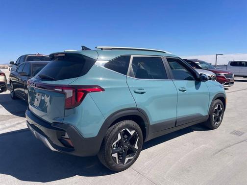 2025 Kia Seltos EX