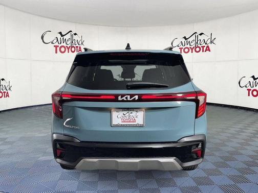 Pluton Blue 2025 Kia Seltos EX