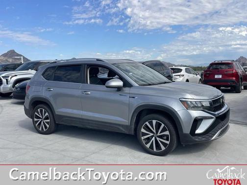 2024 Volkswagen Taos 1.5T SE