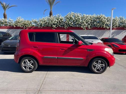 2010 Kia Soul +
