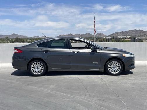 2016 Ford Fusion Energi SE Luxury